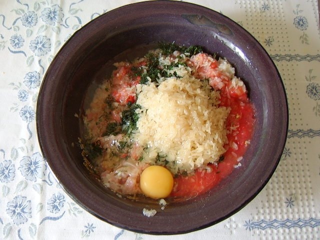 Ardei umpluti cu piept de pui