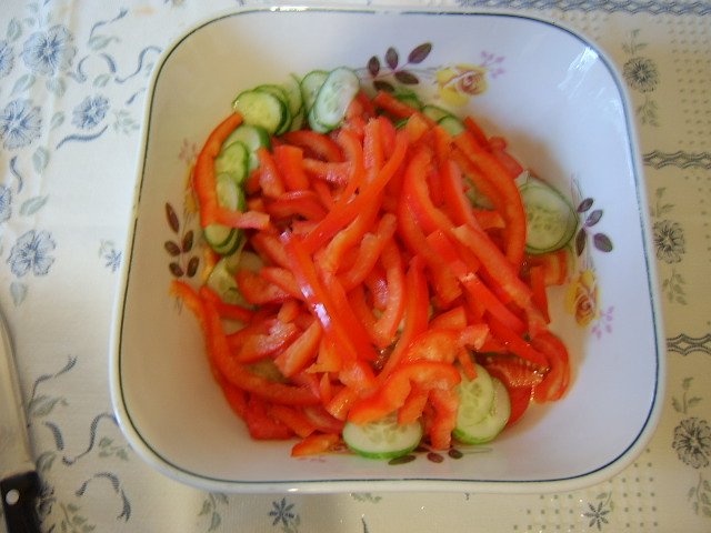 Salata cu tortellini