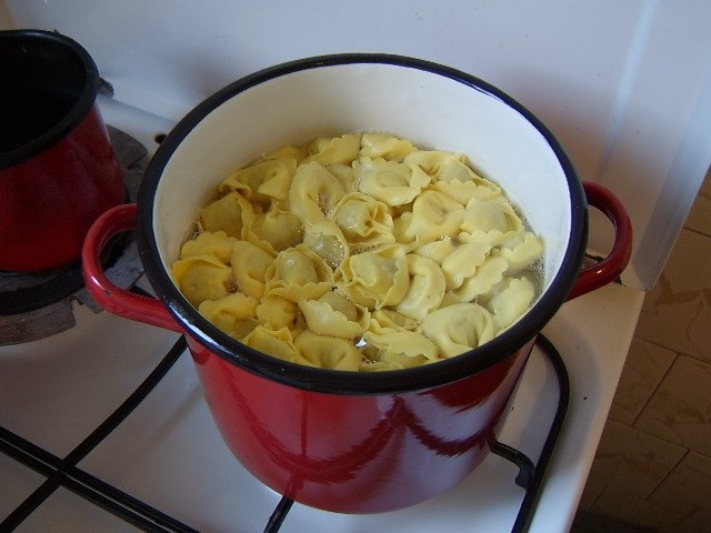Salata cu tortellini