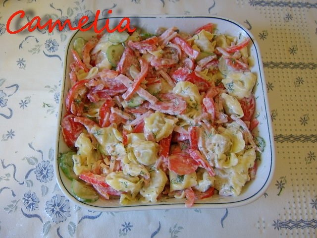 Salata cu tortellini