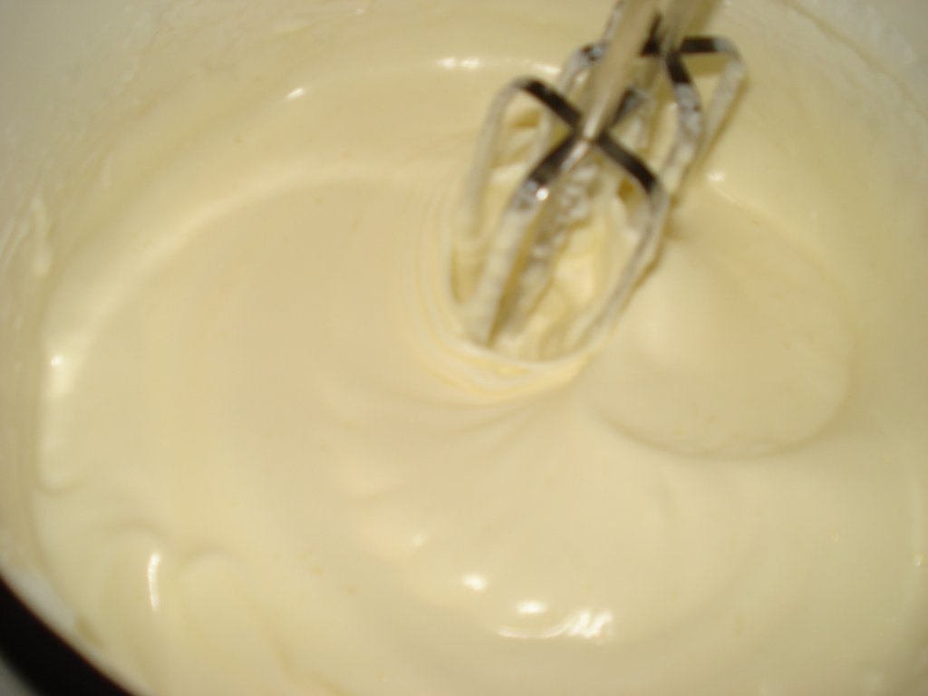 Tort cu iaurt simplu