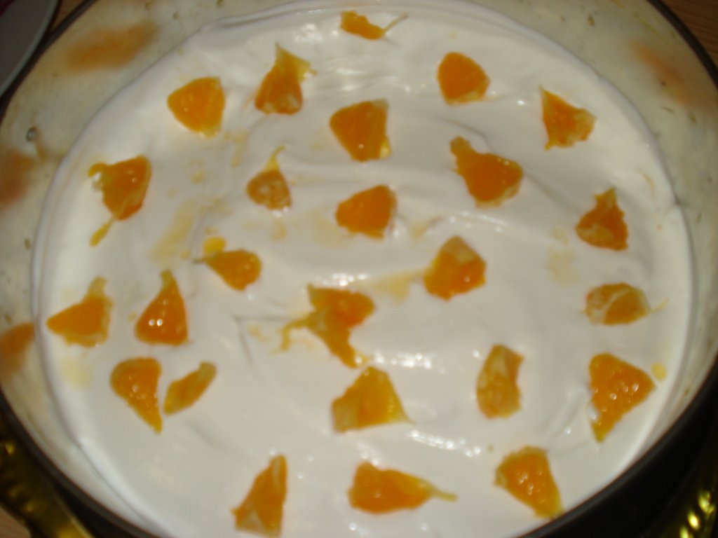 Tort cu iaurt simplu