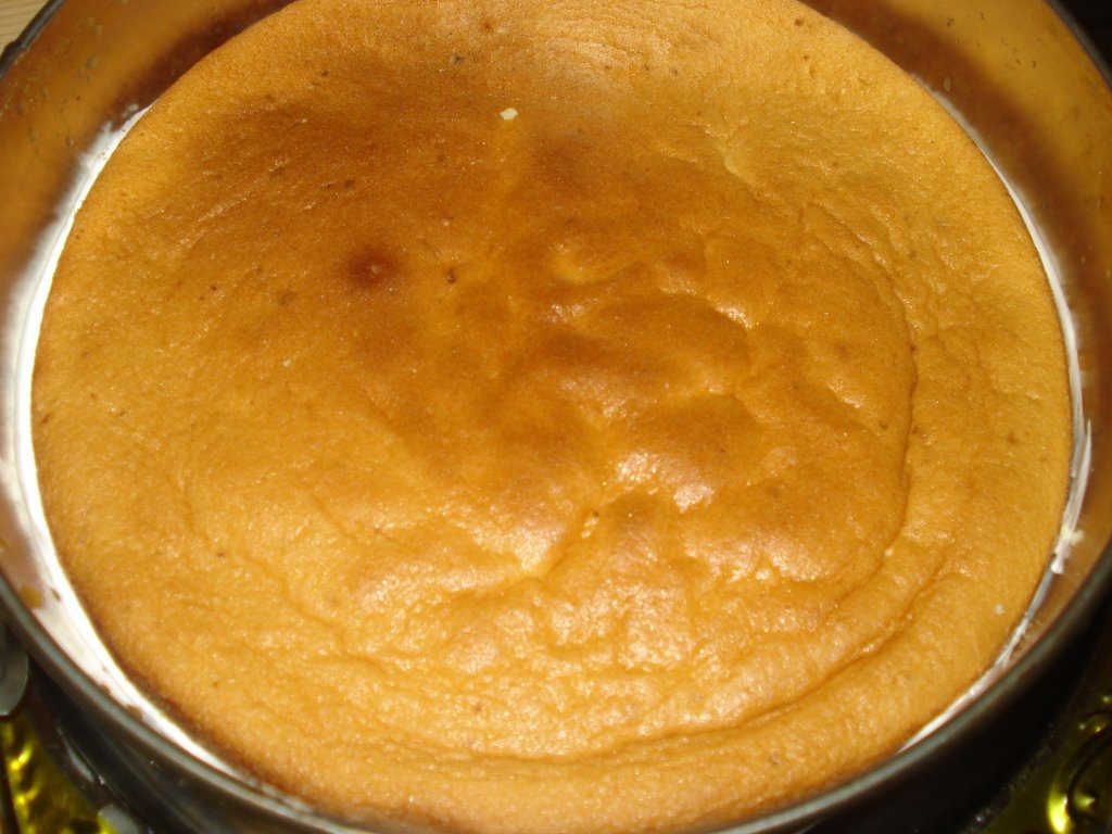 Tort cu iaurt simplu