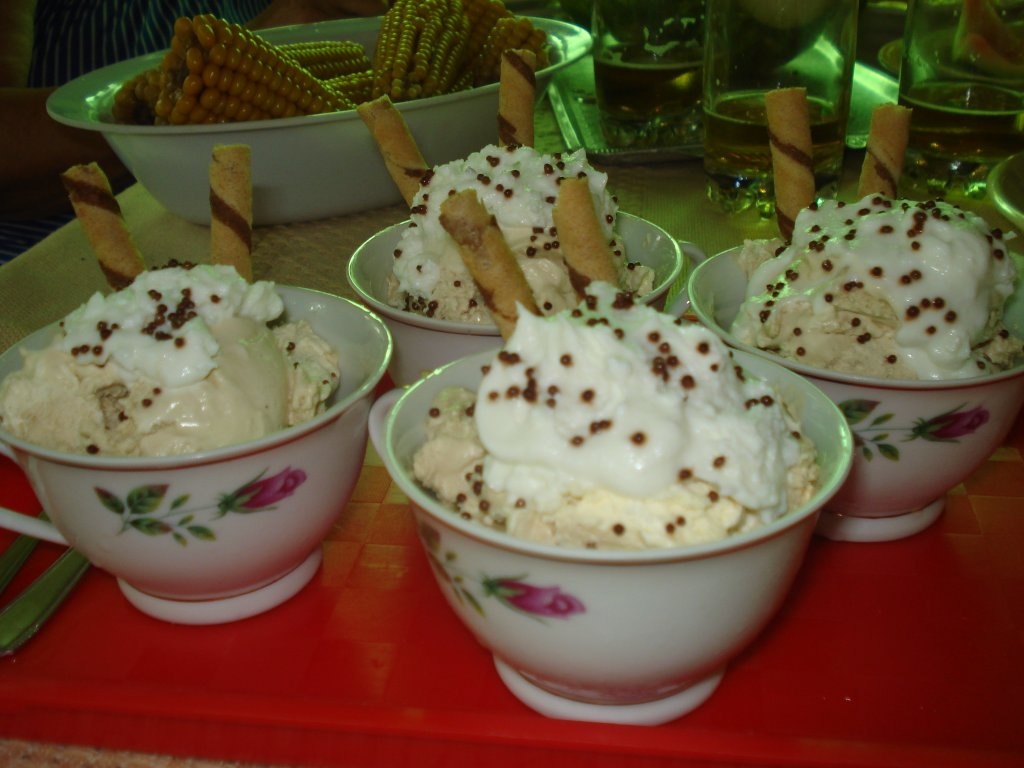 Inghetata cu frisca si cappuccino