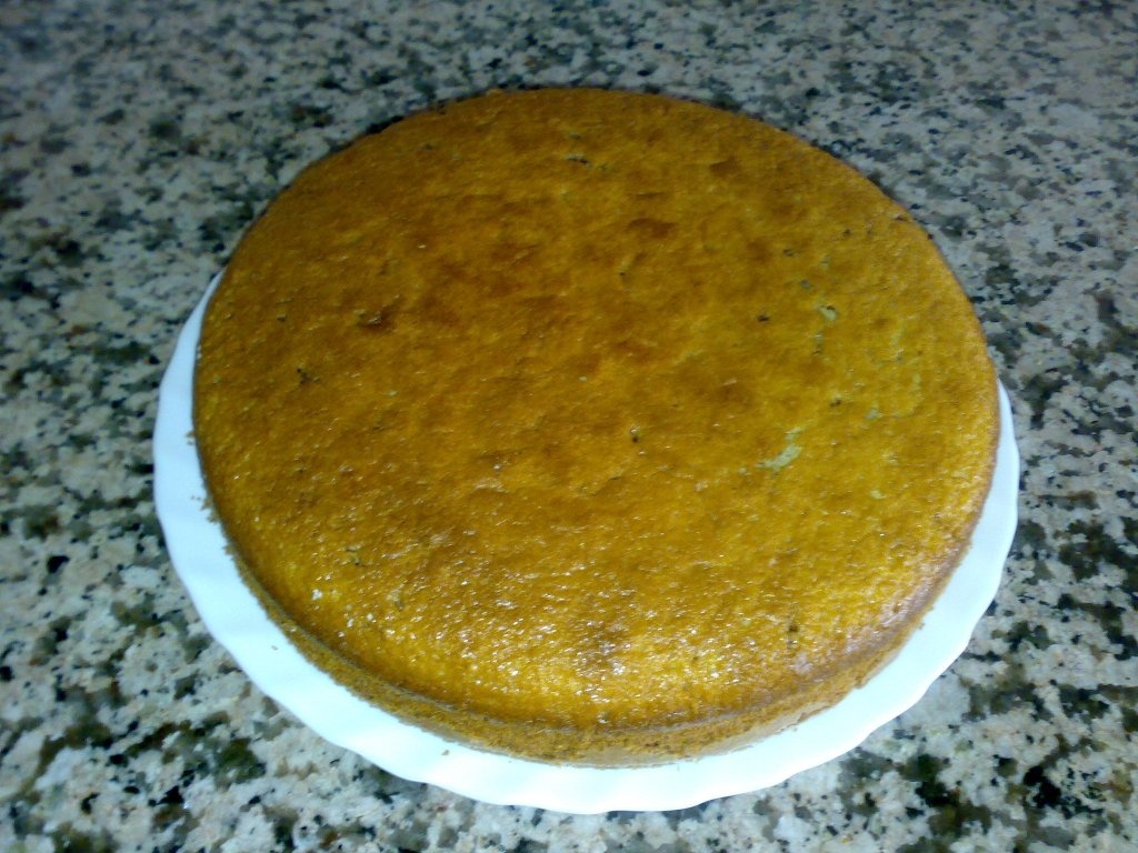 Tort cu cocos si iaurt