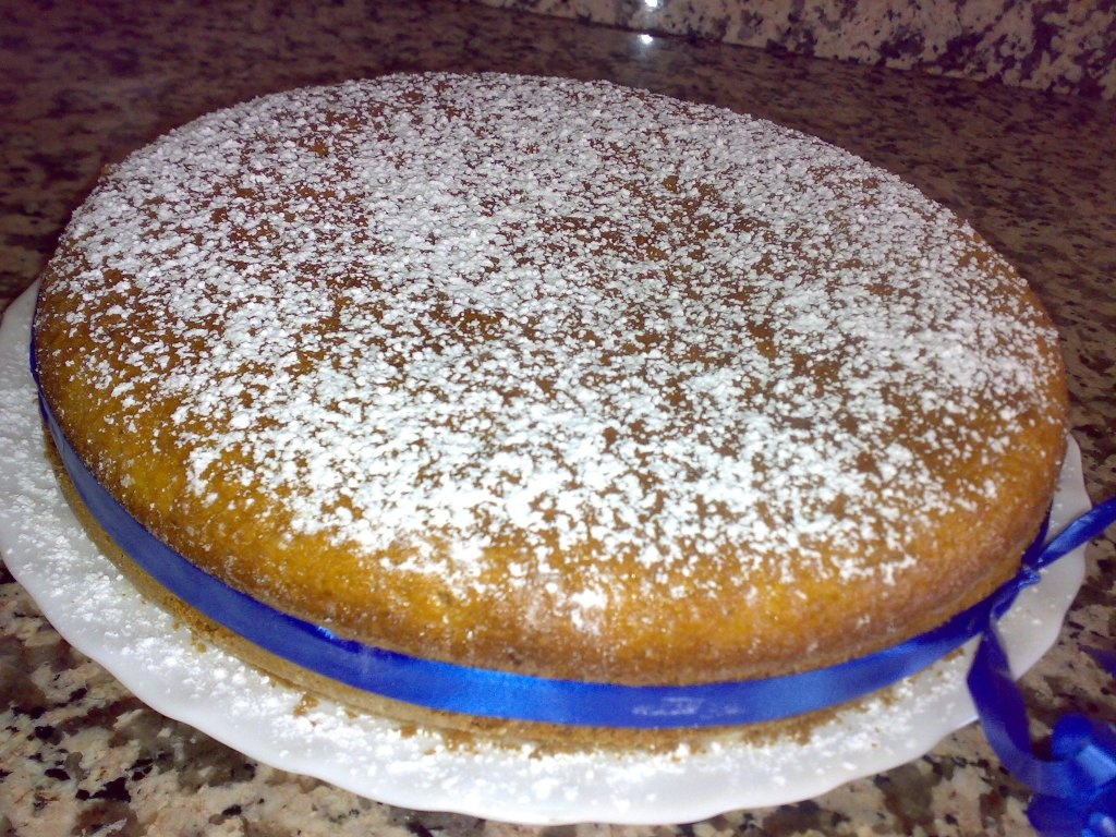 Tort cu cocos si iaurt