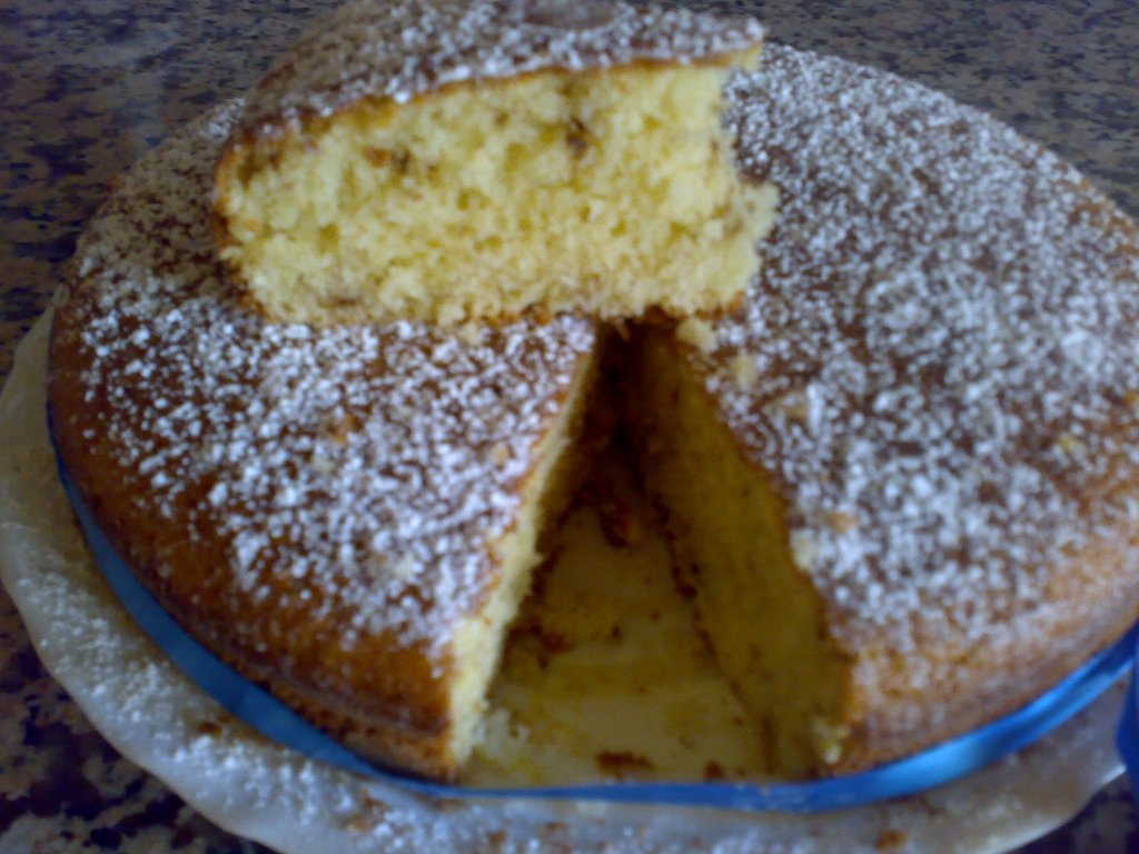 Tort cu cocos si iaurt