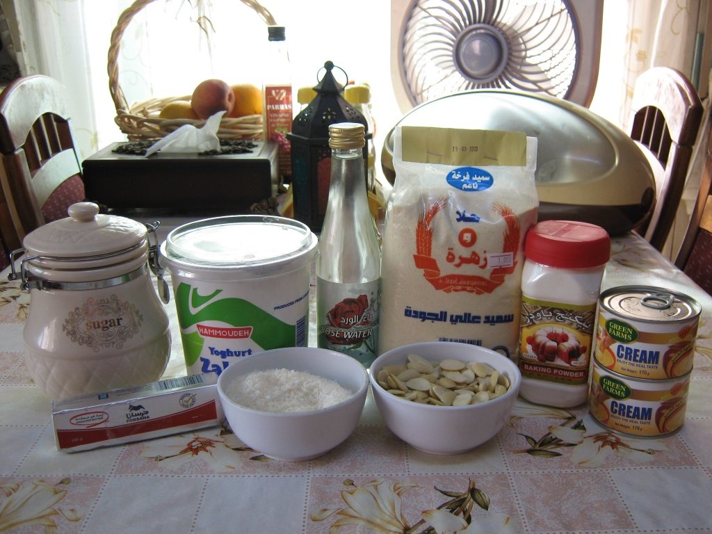 Basbousa- Prajitura de gris cu sirop de zahar-specifica tarilor arabe