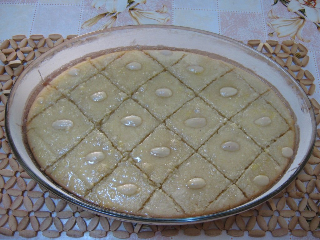 Basbousa- Prajitura de gris cu sirop de zahar-specifica tarilor arabe