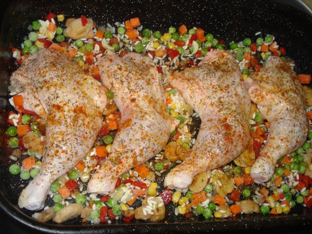 pulpe de pui la cuptor,cu orez si ciuperci