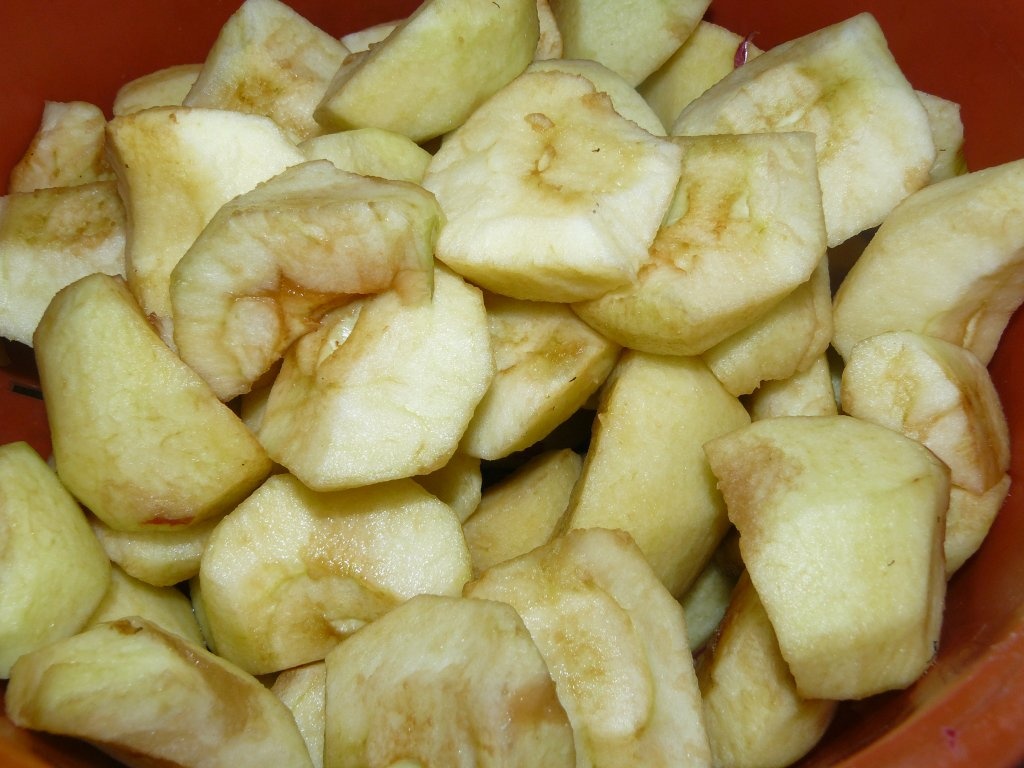 Clafoutis aux pommes(Prăjitură cu mere)