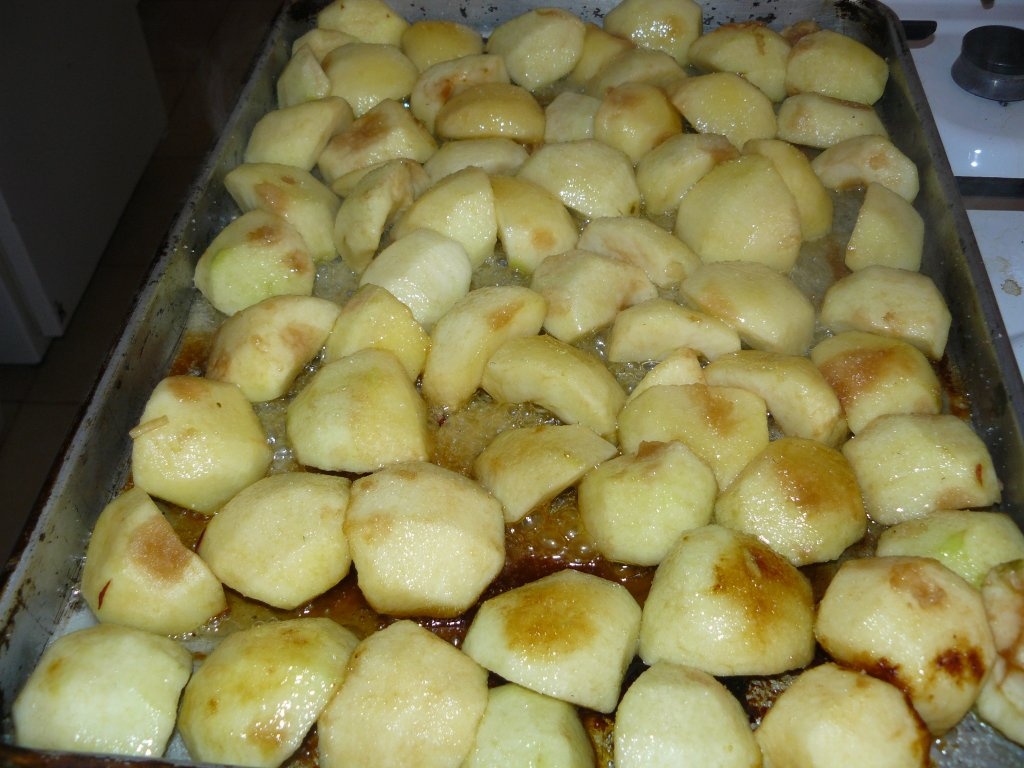 Clafoutis aux pommes(Prăjitură cu mere)