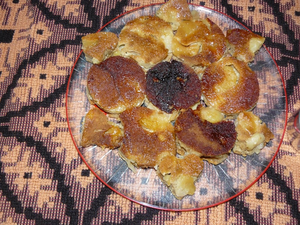 Clafoutis aux pommes(Prăjitură cu mere)