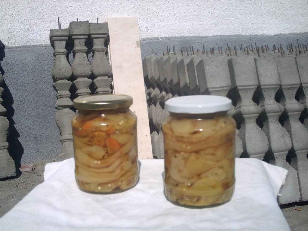 Ardei copti la borcan