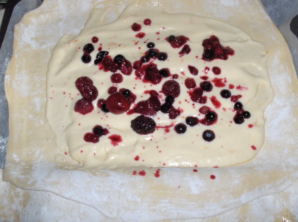 Foietaj cu fructe de pãdure