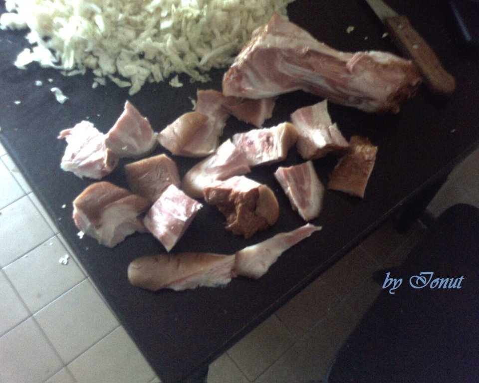 Varza cu ciolan afumat