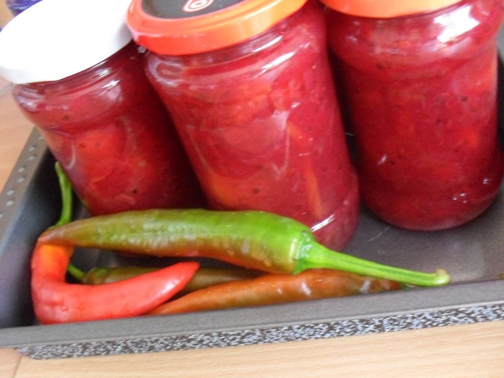 Dulceata de strugurei, piersici si nectarine