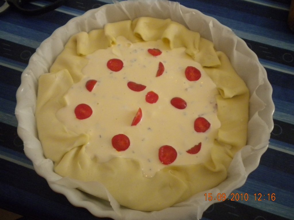 Quiche cu costita si branza