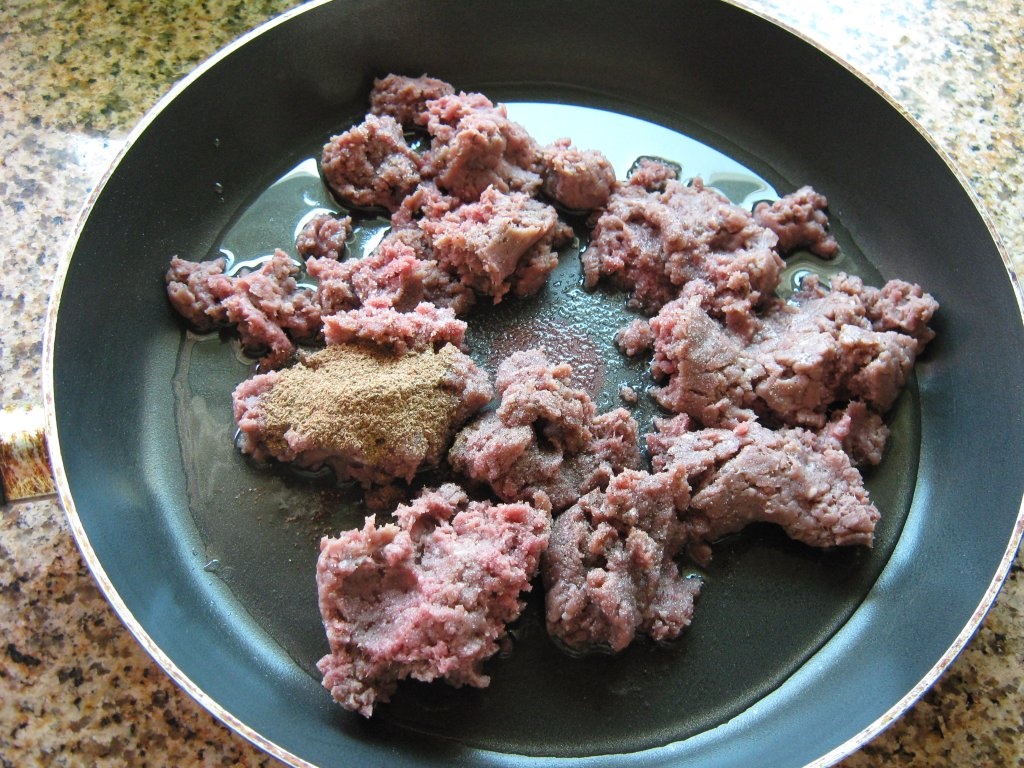 Macaroane cu sos de iaurt si usturoi-specific tarilor arabe