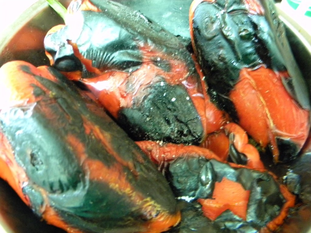 Pasta de gogosari si ardei capia