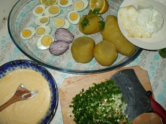 Salata de oua cu cartofi