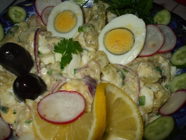 Salata de oua cu cartofi