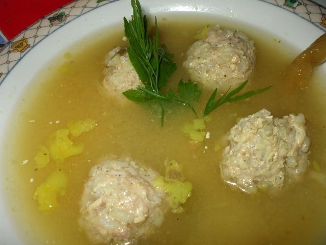 Ciorba de perisoare (idee Daf)