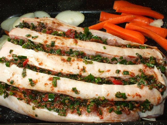 Piept de porc la tava cu ciuperci