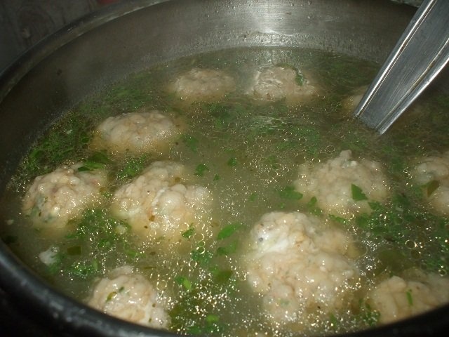 Ciorba de afumatura cu perisoare