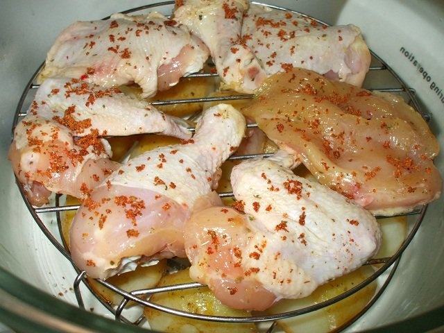 Cartofi si pui la cuptorul cu halogen Oven