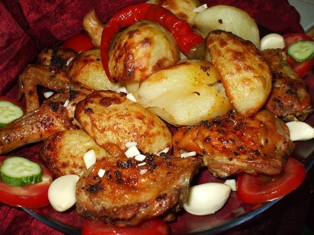 Cartofi si pui la cuptorul cu halogen Oven