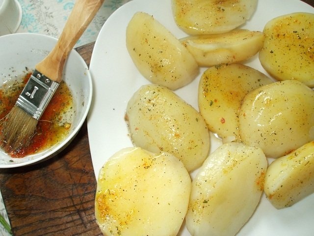 Cotlet si cartofi la cuptorul cu halogen