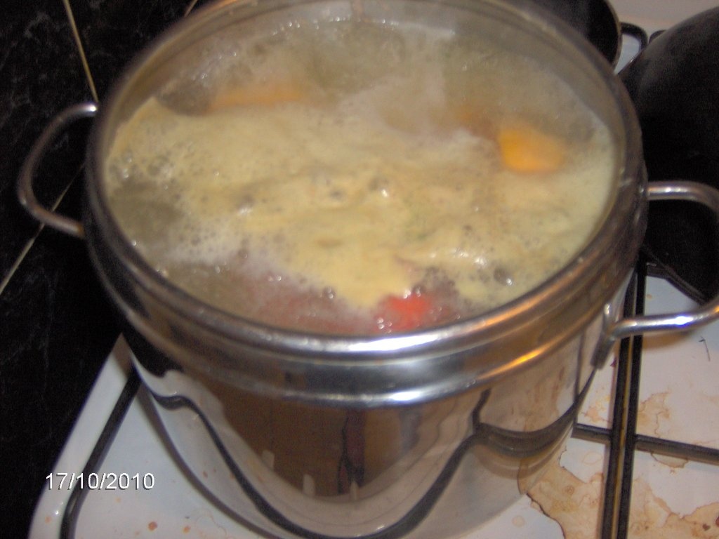 Supa de carne cu fasole alba uscata