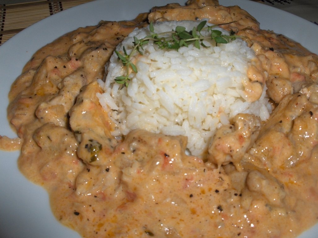 Strogonof cu cimbru de câmp (Strogonof com tomilho)