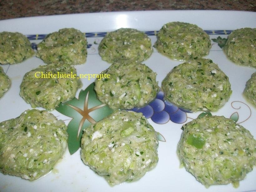 Chiftele de dovlecei