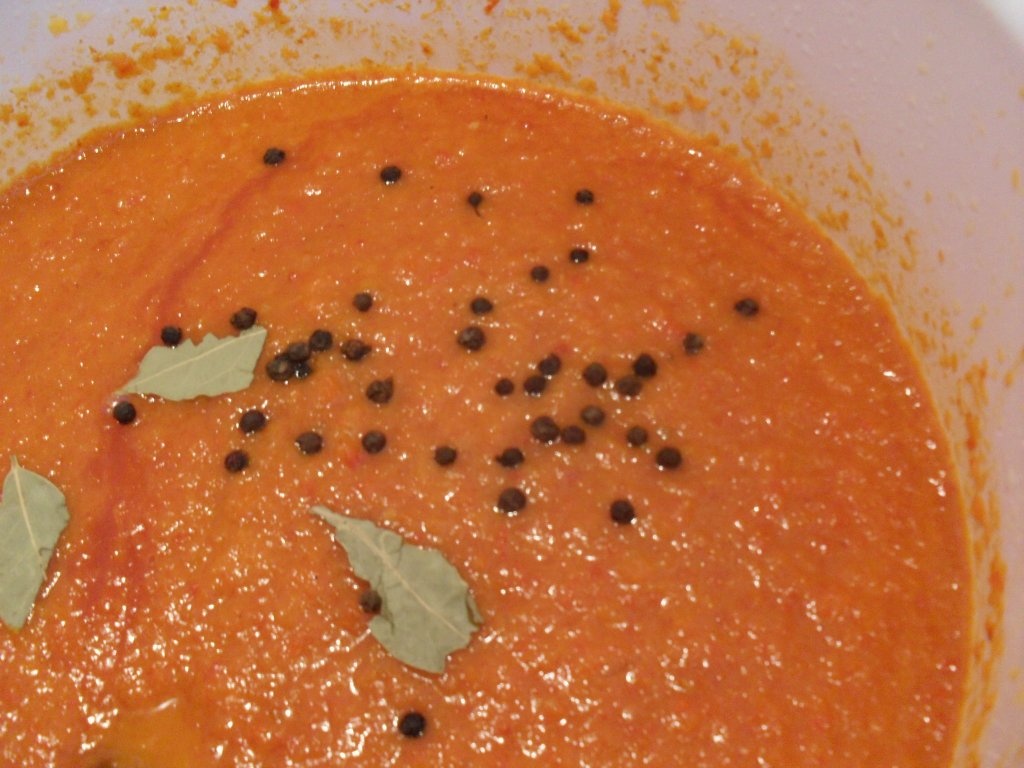 Zacusca gustoasa de vinete cu gogosari copti, ca pe Tarnave