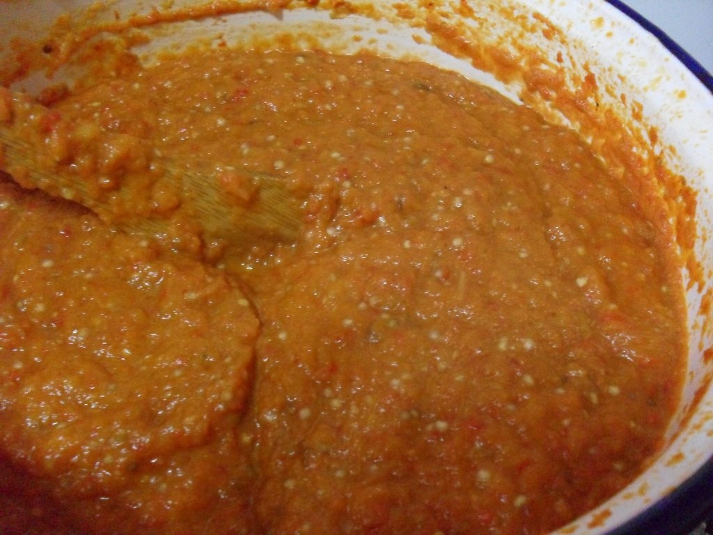 Zacusca gustoasa de vinete cu gogosari copti, ca pe Tarnave