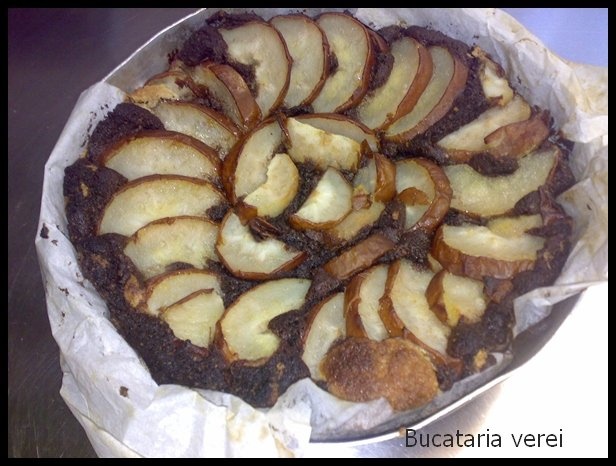 Tarta cu pere si ciocolata