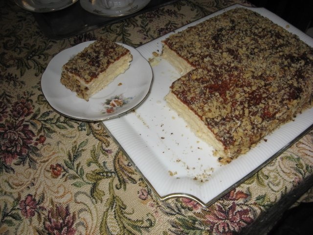 Prăjitură cu miere de albine