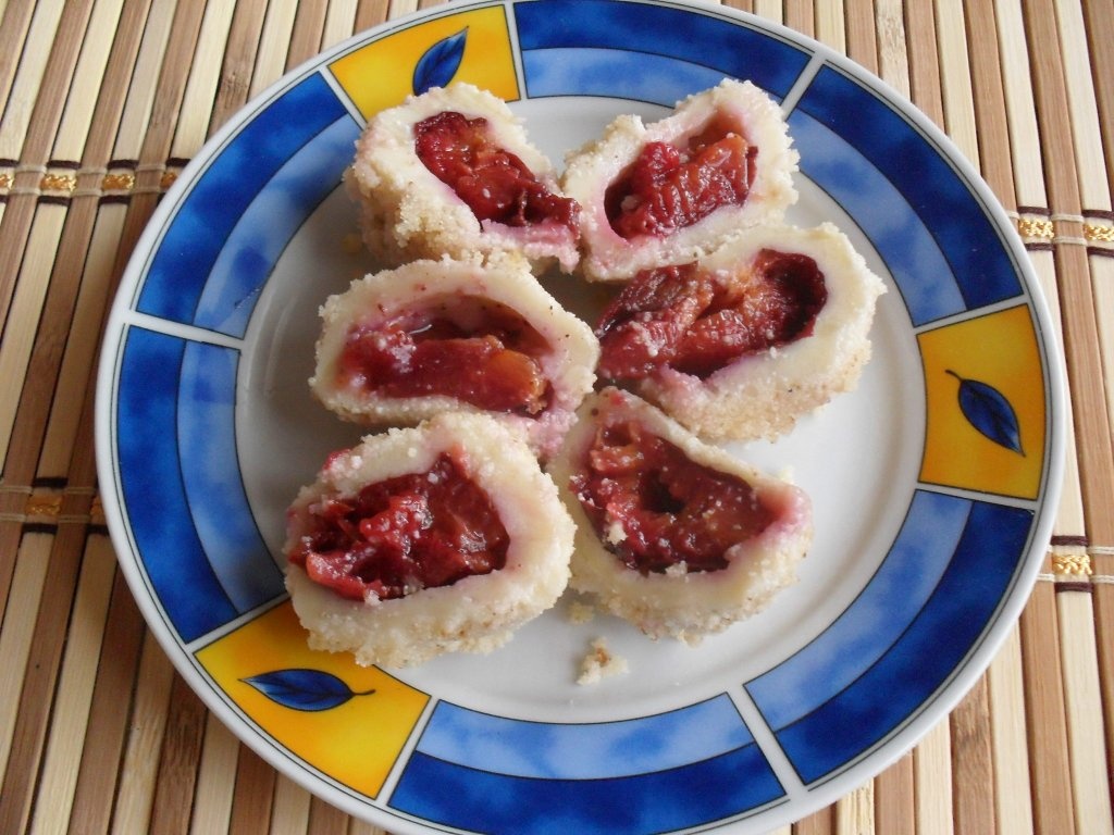 Gomboti cu prune