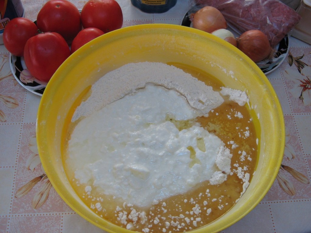 “Sfiha” sau  “Lahm bi’ajin”-Placinte  cu carne –specific tarilor arabe