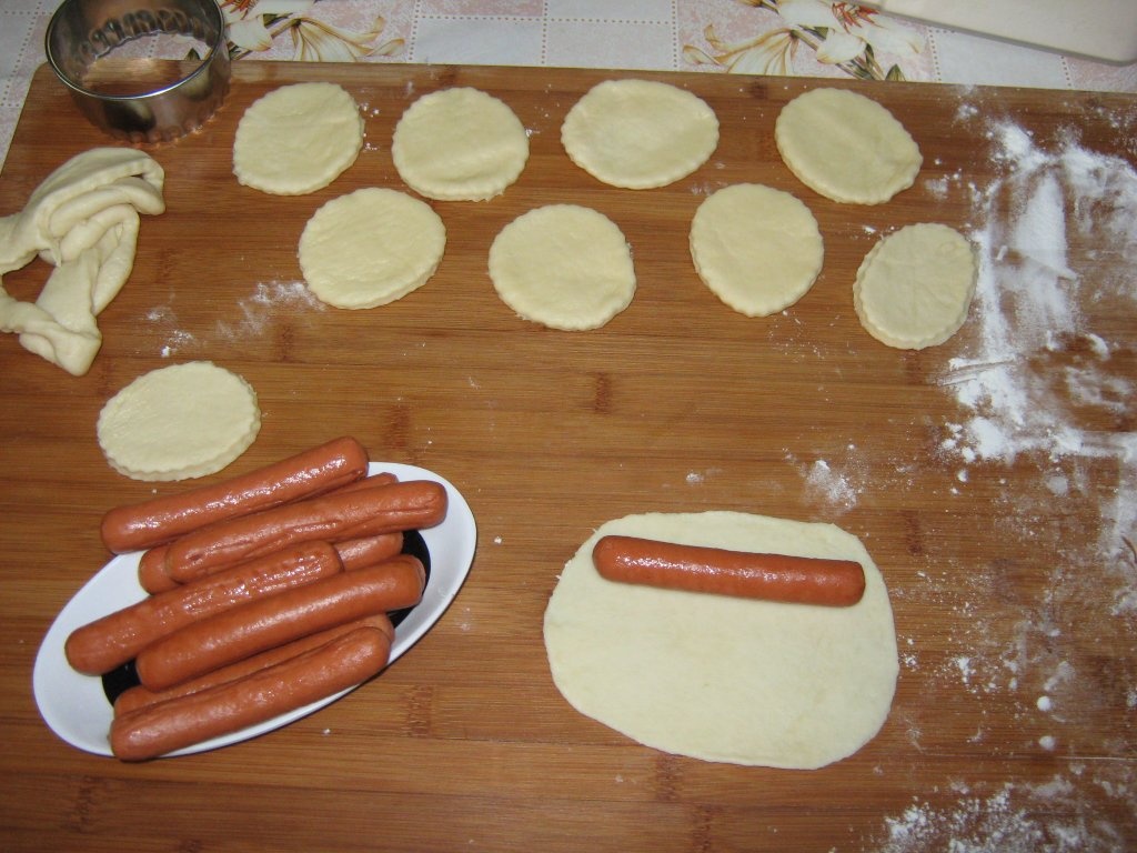 “Sfiha” sau  “Lahm bi’ajin”-Placinte  cu carne –specific tarilor arabe