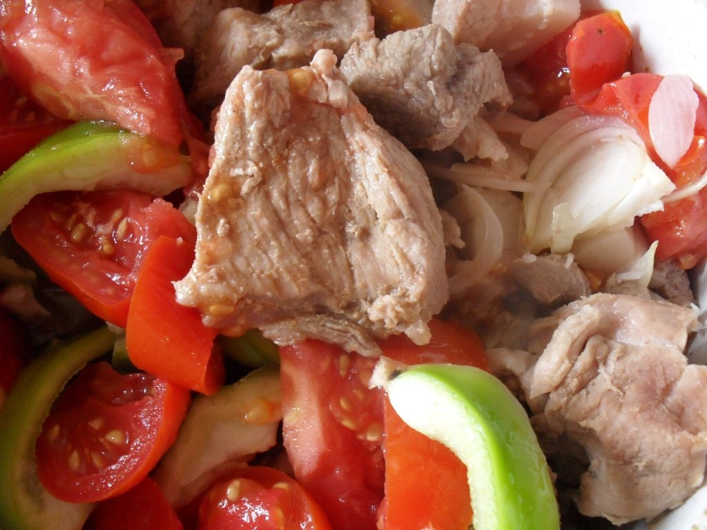 Pulpa de porc cu legume si orez natur