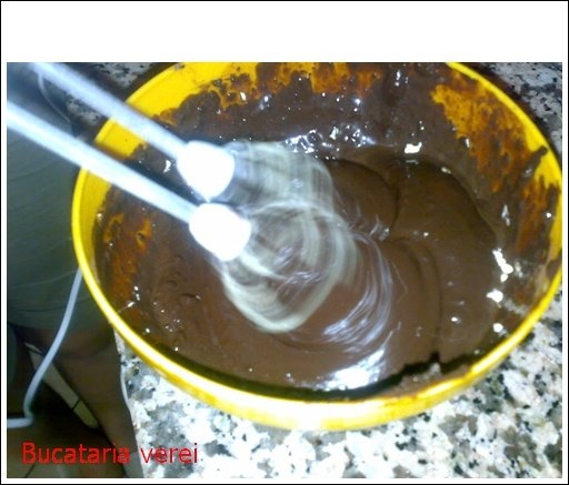 Muffins fine cu ciocolata