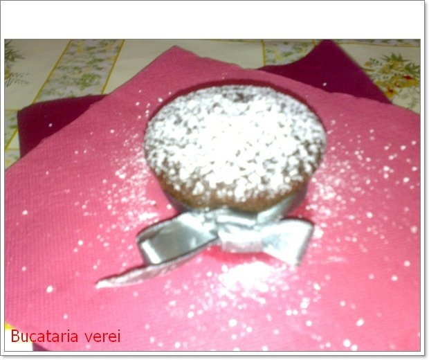 Muffins fine cu ciocolata