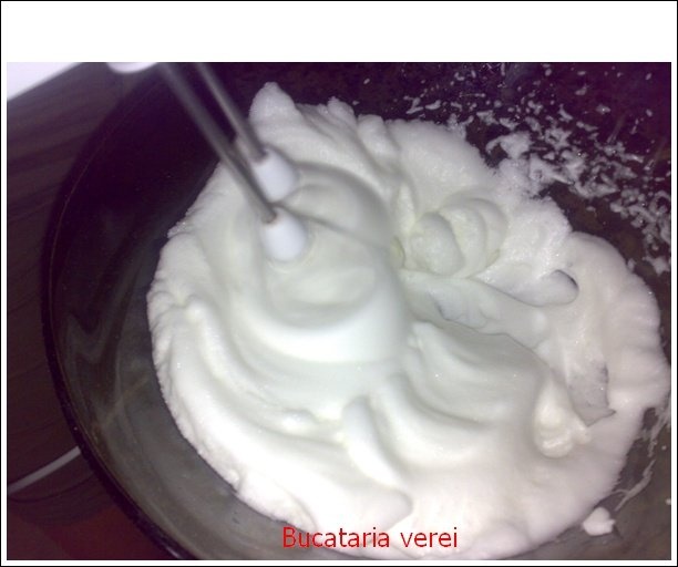 Pandispan pufos de ciocolata