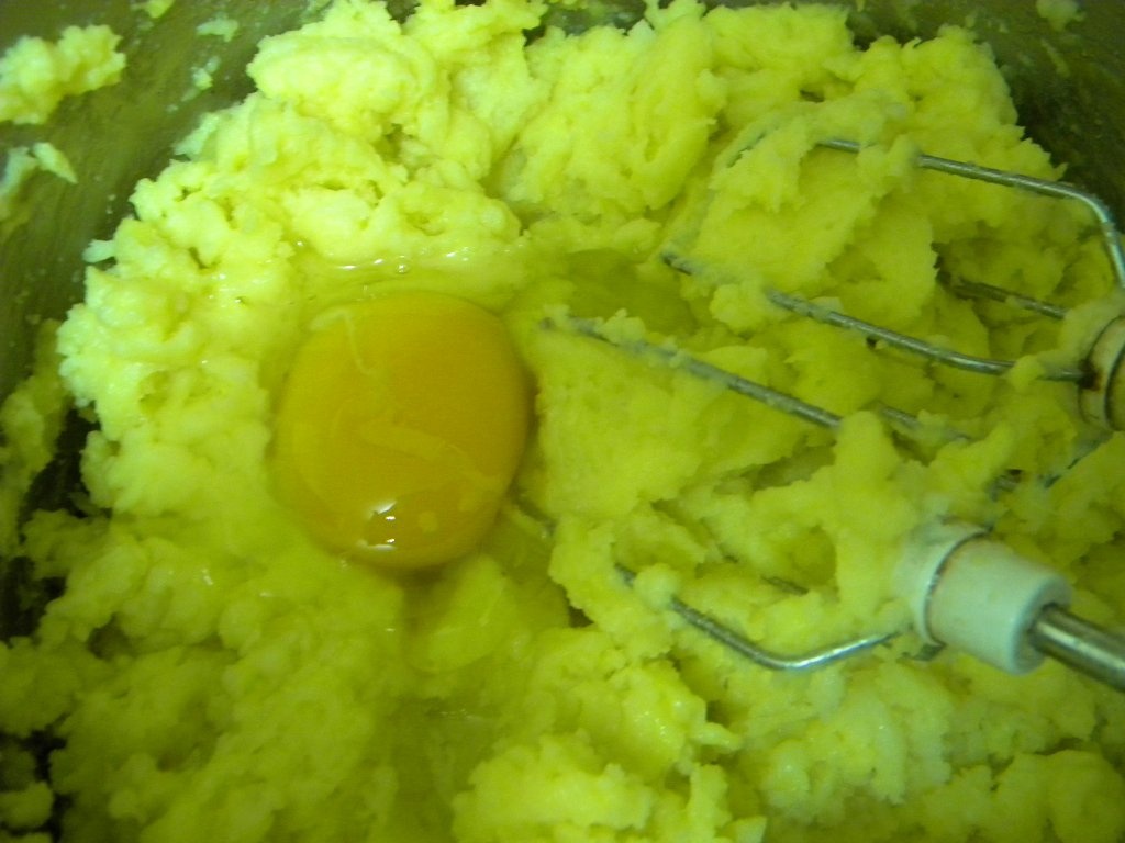 Eclere cu crema de vanilie