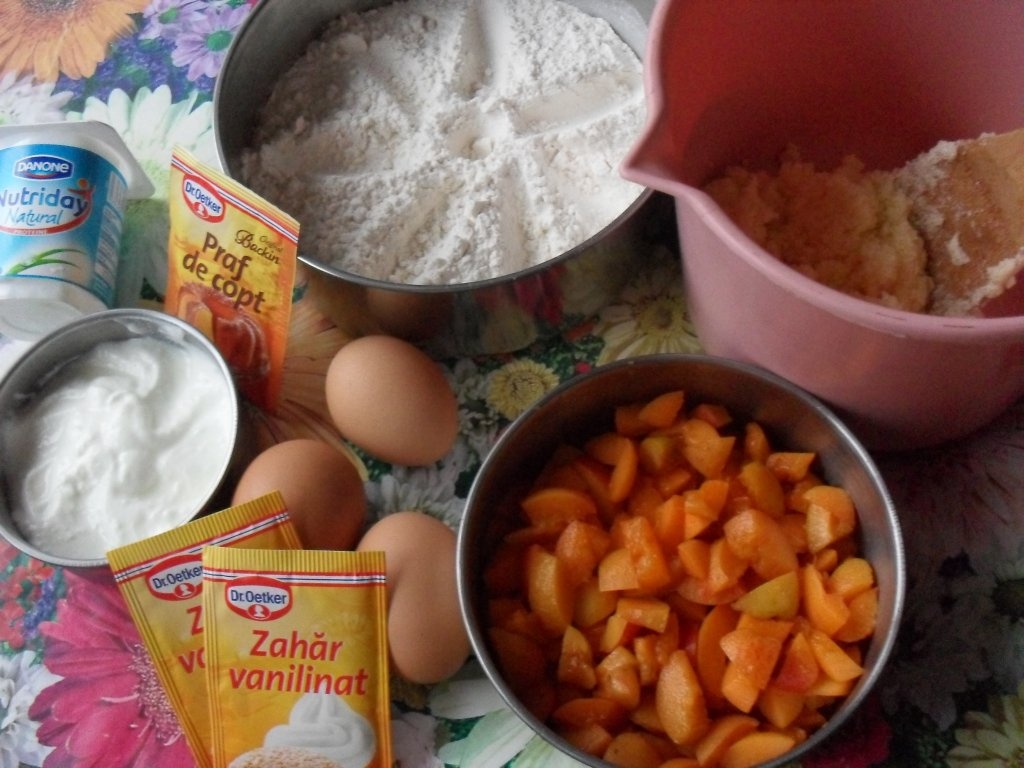 Prajitura cu caise vedeta verii!