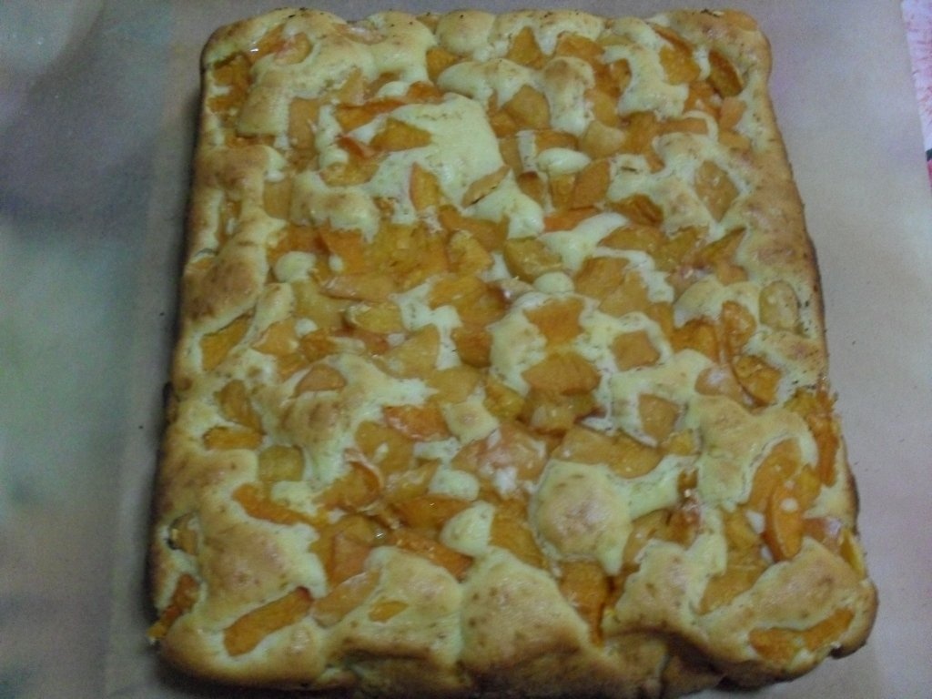 Prajitura cu caise vedeta verii!