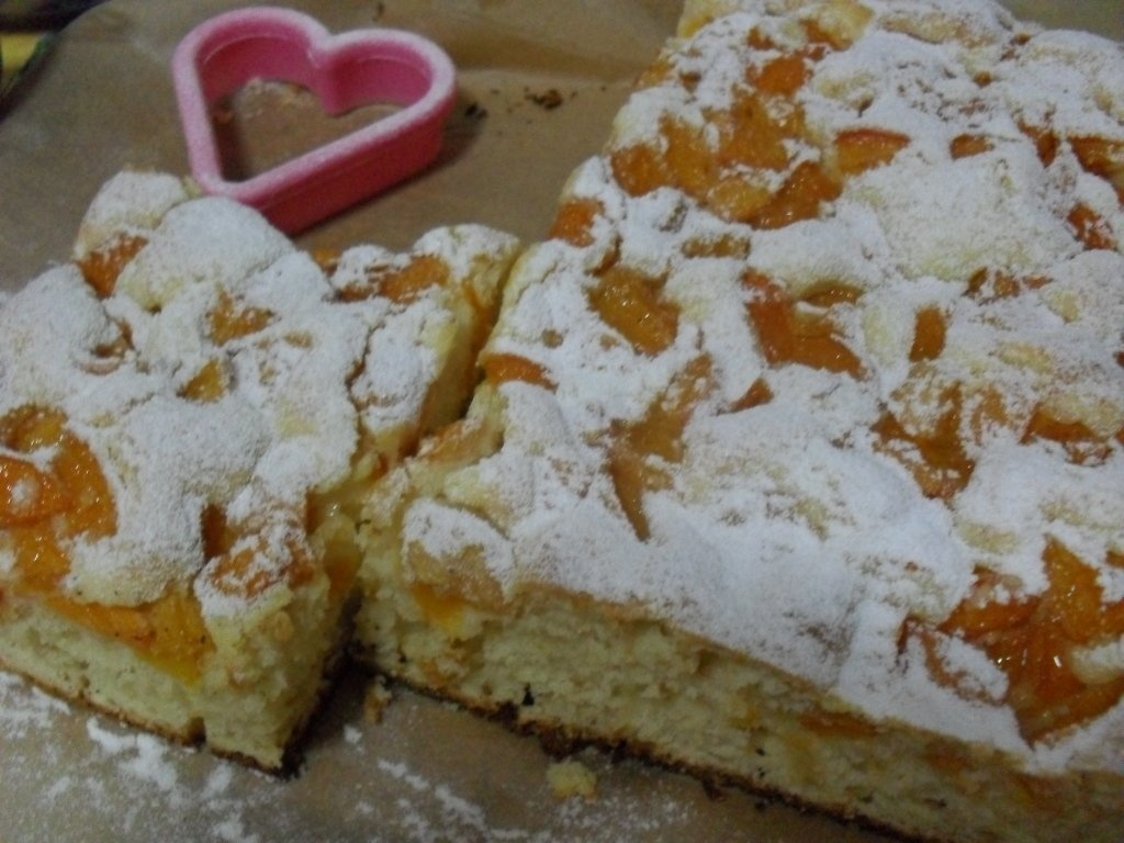 Prajitura cu caise vedeta verii!